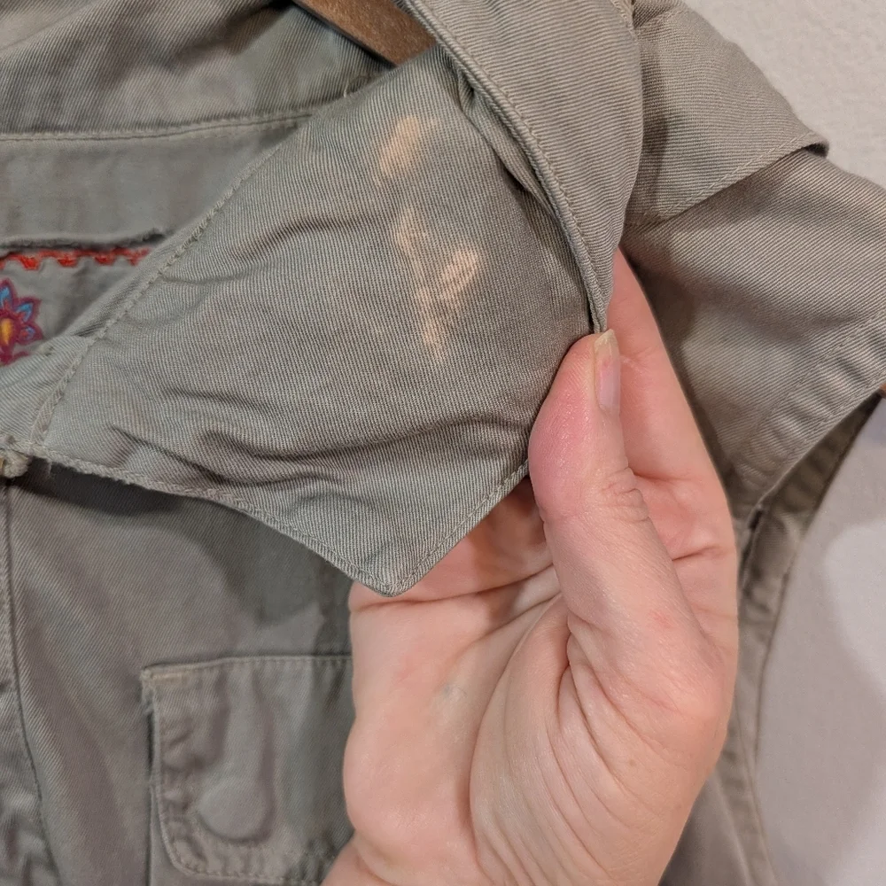 Johnny Was Gray Sleeveless Utility Jacket Sz M - Picture 10 of 11